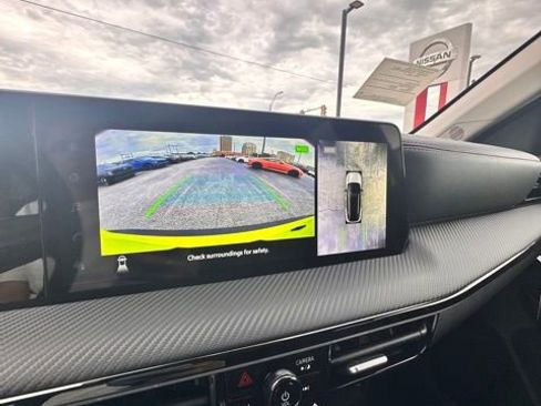 New 2025 Nissan Kicks SR image 16