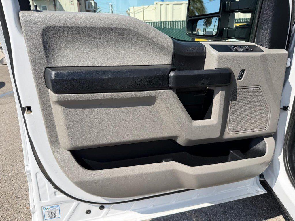 Used 2021 Ford F250 XL w/ Power Equipment Group RWD image 23