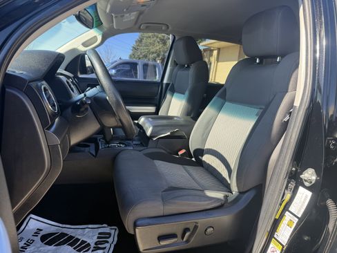 Used 2016 Toyota Tundra SR5 w/ SR5 Upgrade Package image 8