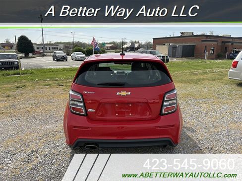 Used 2020 Chevrolet Sonic LT FWD image 11