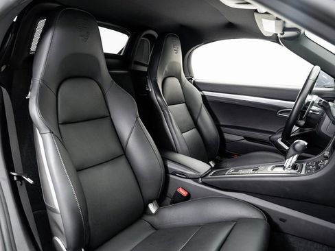 Used 2025 Porsche 718 Boxster image 25