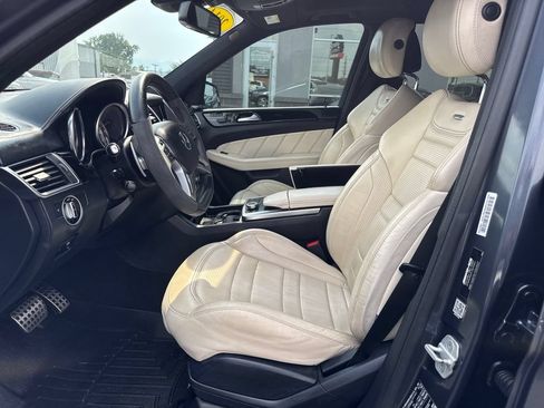Used 2014 Mercedes-Benz ML 63 AMG 4MATIC image 9