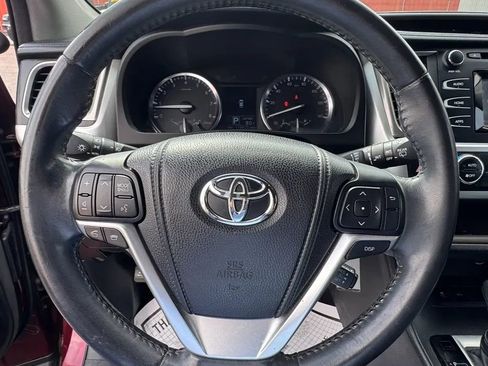 Used 2014 Toyota Highlander Plus image 12