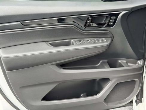 Certified 2024 Honda Odyssey Elite image 6