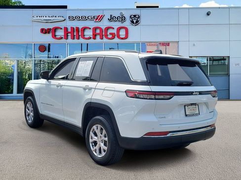 Certified 2022 Jeep Grand Cherokee Limited AWD/4WD image 3