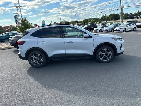 Used 2025 Ford Escape ST-Line Select AWD/4WD image 5
