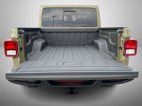 New 2026 Jeep Gladiator Sport image 8