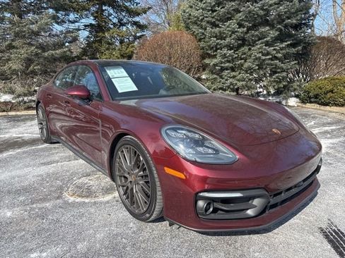 Used 2022 Porsche Panamera 4 Platinum Edition image 4