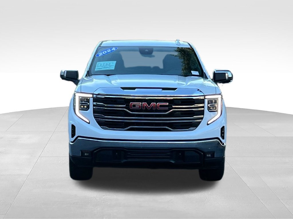 Used 2024 GMC Sierra 1500 SLT AWD/4WD image 2