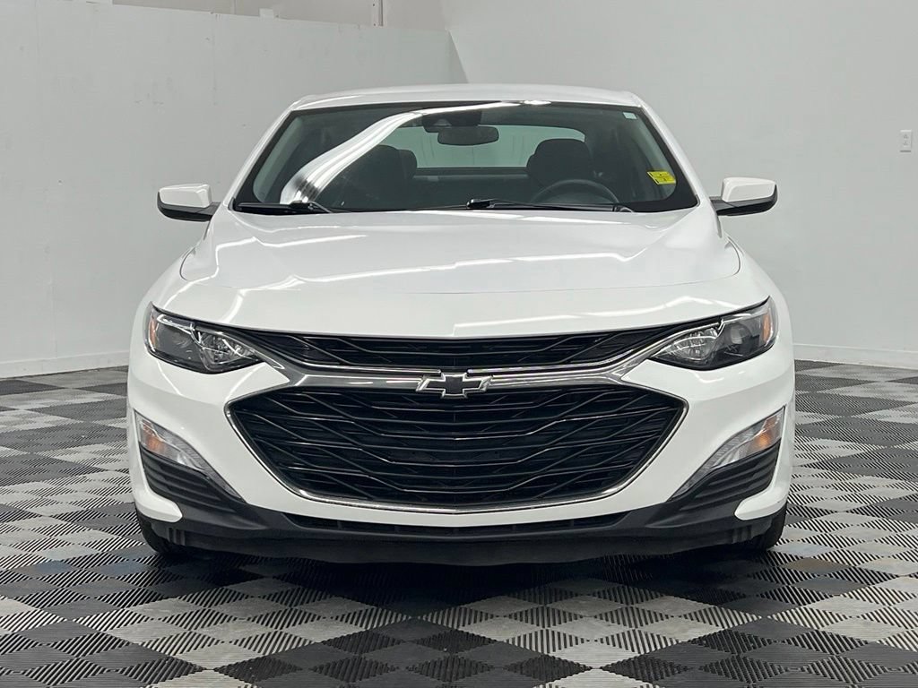 Used 2024 Chevrolet Malibu LT w/ Sport Edition FWD image 2
