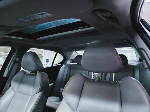 Used 2015 Acura TLX image 17