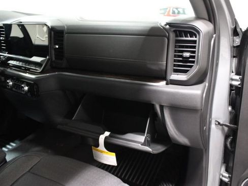 New 2026 GMC Sierra 2500 SLE w/ SLE Value Package; AWD/4WD image 28