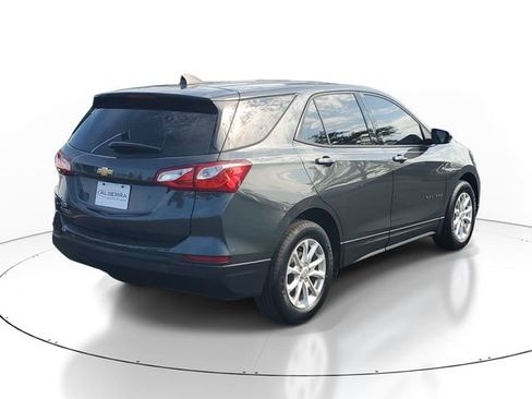 Certified 2019 Chevrolet Equinox LS FWD image 4