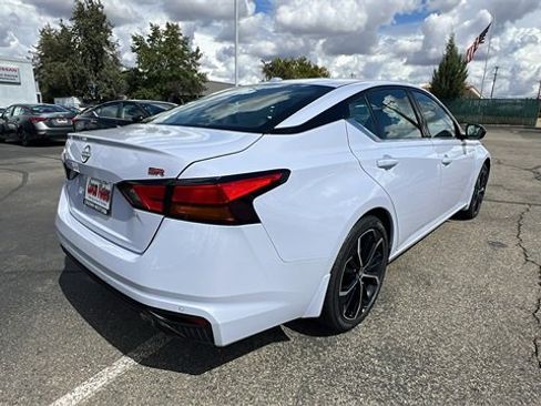 New 2025 Nissan Altima 2.5 SR w/ SR Premium Package image 4