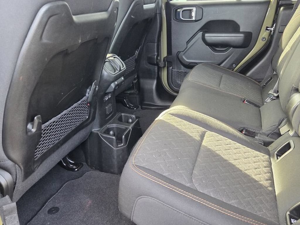 Used 2026 Jeep Gladiator Mojave AWD/4WD image 4