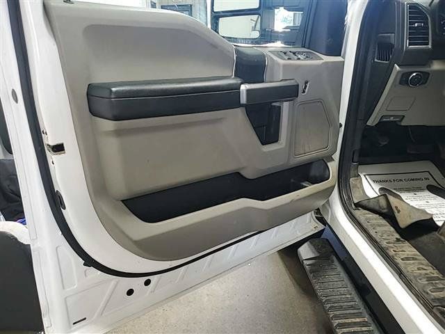 Used 2021 Ford F250 XLT AWD/4WD image 4