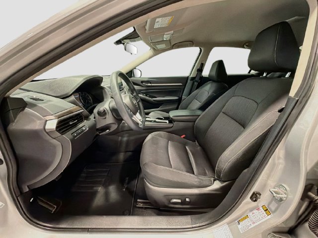 Used 2023 Nissan Altima 2.5 SV FWD image 18
