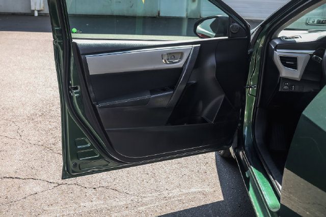 Used 2015 Toyota Corolla LE FWD image 23