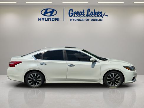 Used 2016 Nissan Altima 2.5 SL w/ 2.5 Technology w/LED Package FWD image 6