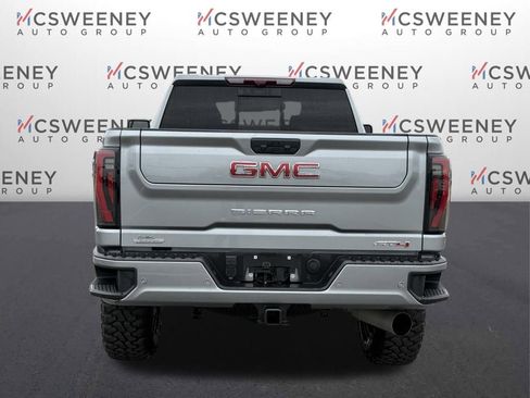Used 2024 GMC Sierra 2500 AT4 w/ AT4 Premium Plus Package image 4
