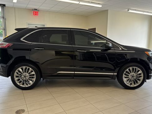 Used 2024 Ford Edge Titanium w/ Titanium Elite Package AWD/4WD image 3