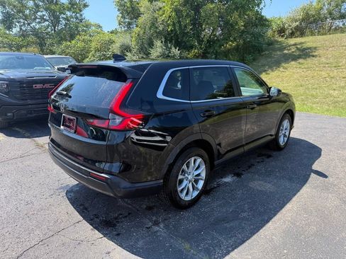 Used 2024 Honda CR-V EX-L image 3