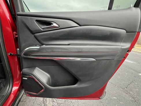 Certified 2024 Chevrolet Traverse RS image 19