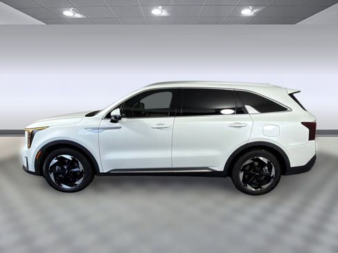 Used 2025 Kia Sorento SX Prestige image 2
