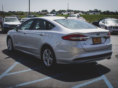 Used 2018 Ford Fusion S FWD image 23