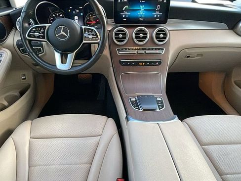 Used 2021 Mercedes-Benz GLC 300 image 17