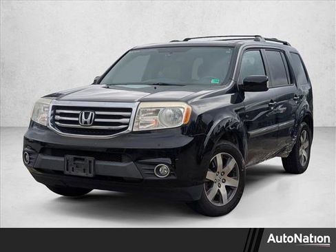 Used 2013 Honda Pilot Touring image 1