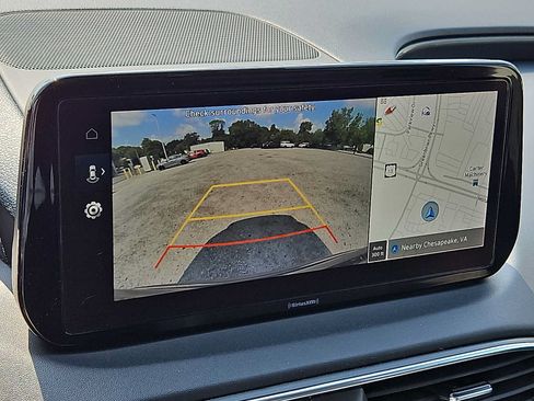 Used 2023 Hyundai Santa Fe SEL FWD image 18
