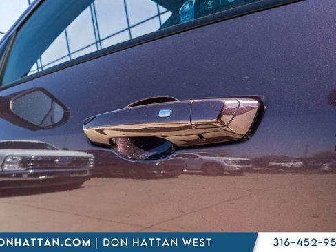 Used 2025 GMC Acadia Elevation image 36