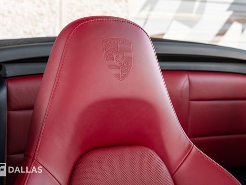 Used 2017 Porsche 911 Turbo S image 40