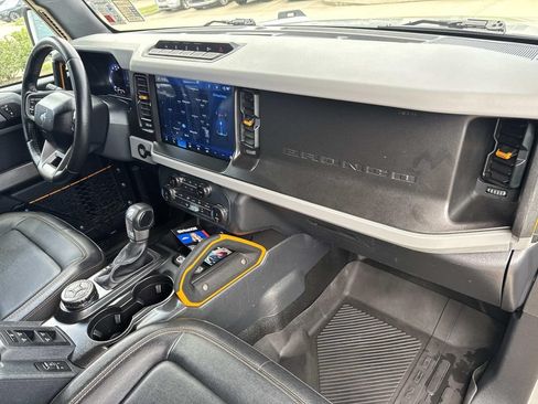 Used 2022 Ford Bronco Badlands AWD/4WD image 16