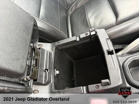 Used 2021 Jeep Gladiator Overland w/ Popular Equipment Package AWD/4WD image 44