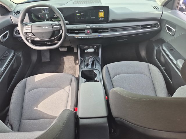 Used 2025 Kia K4 FWD image 26