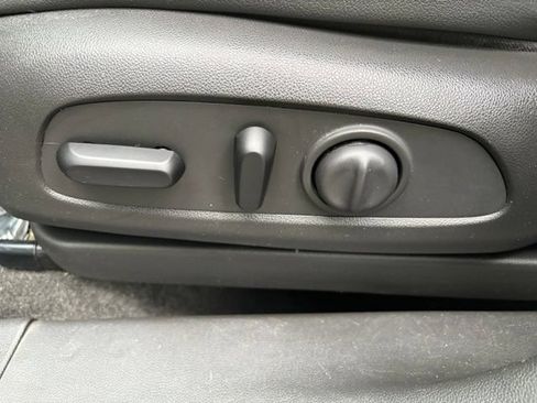 Used 2020 Buick Encore GX Essence FWD image 12