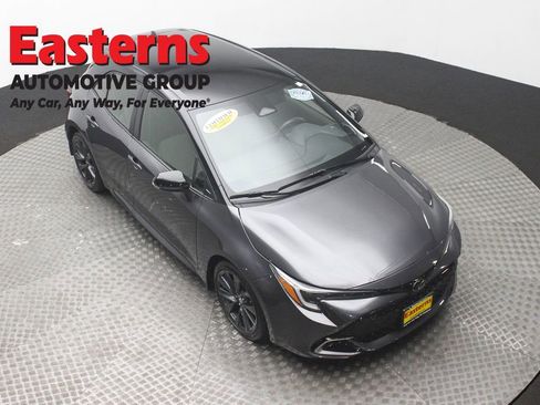Used 2023 Toyota Corolla XSE FWD image 3