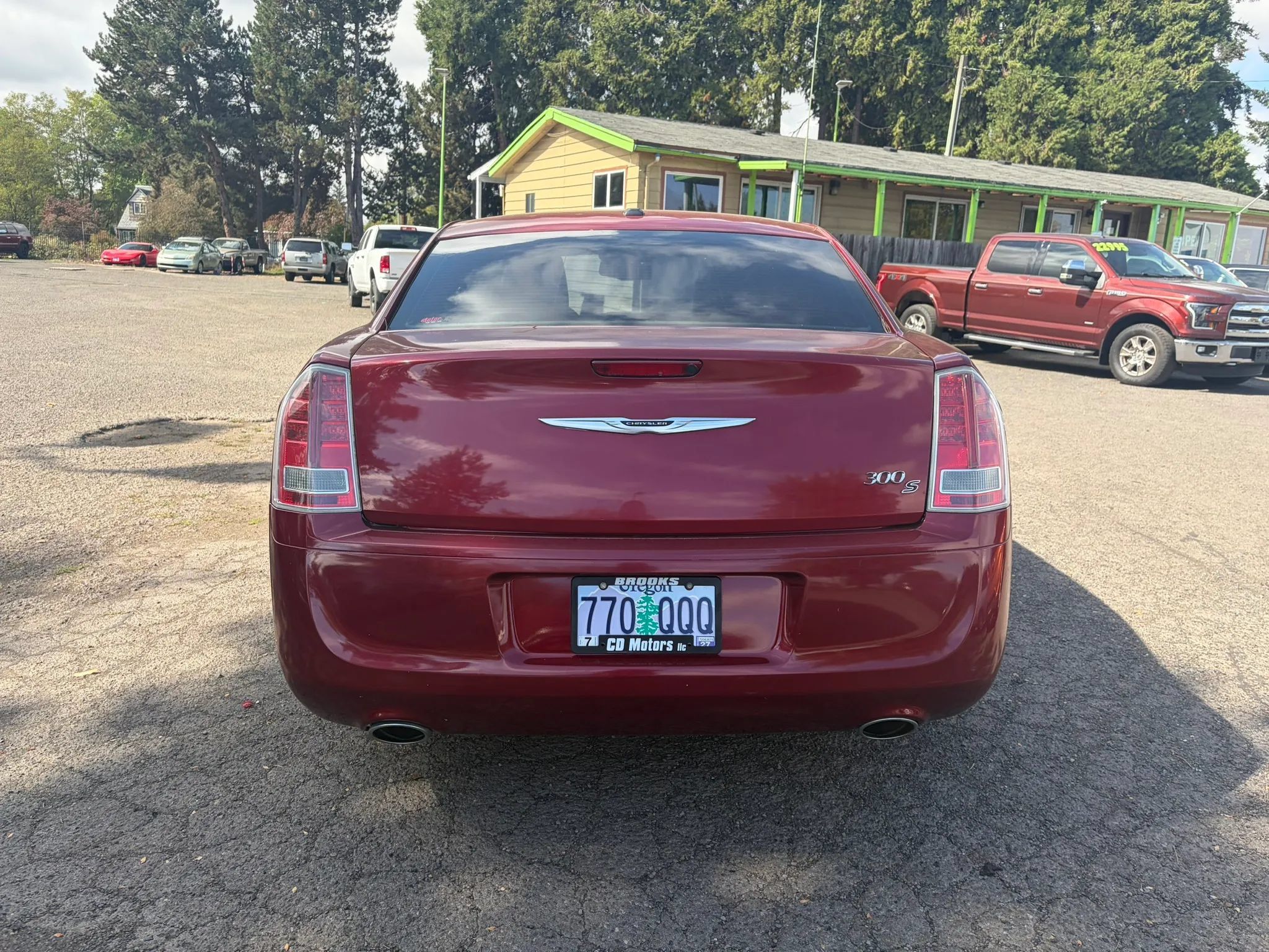 Used 2012 Chrysler 300 S RWD image 4