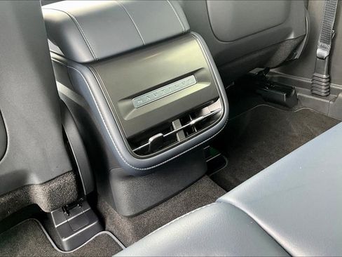 Used 2024 Lincoln Nautilus Reserve image 34