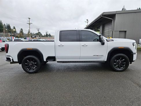 Used 2024 GMC Sierra 3500 AT4 w/ AT4 Preferred Package image 6