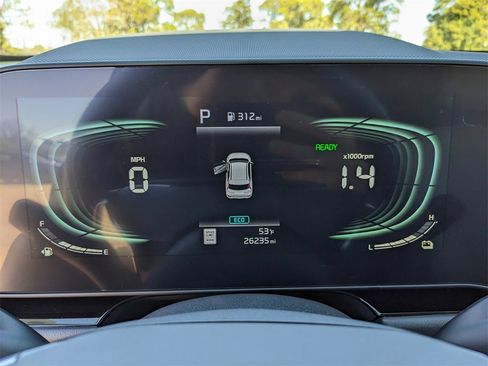 Certified 2024 Kia Niro EX Touring image 35