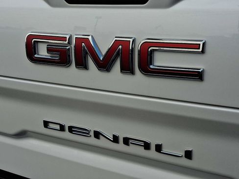 Used 2021 GMC Sierra 1500 Denali w/ Denali Premium Package image 31