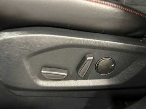 Used 2021 Ford Edge ST-Line AWD/4WD image 16