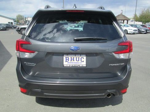 Used 2023 Subaru Forester Limited AWD/4WD image 5