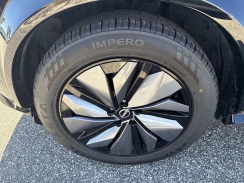 Certified 2023 Nissan Ariya AWD image 11