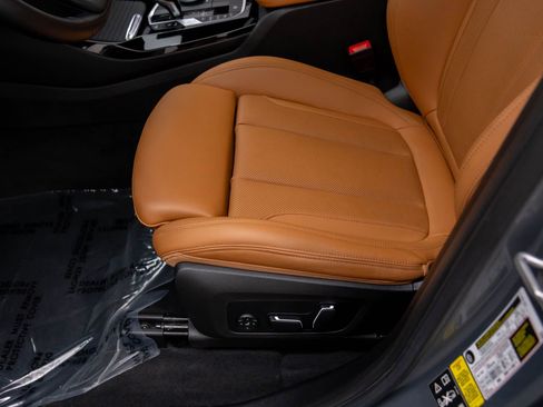 Certified 2024 BMW X3 xDrive30i w/ Premium Package image 18