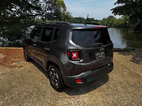 Used 2018 Jeep Renegade Sport w/ Power & Air Group FWD image 9