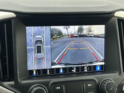 Used 2022 GMC Terrain SLT w/ Infotainment Package II image 27